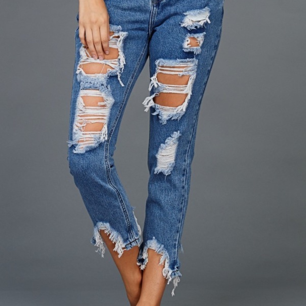 DENIM DISTRESSED JEANS